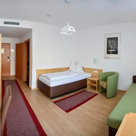 Hotel Hotel-gasthof Stoff 4*