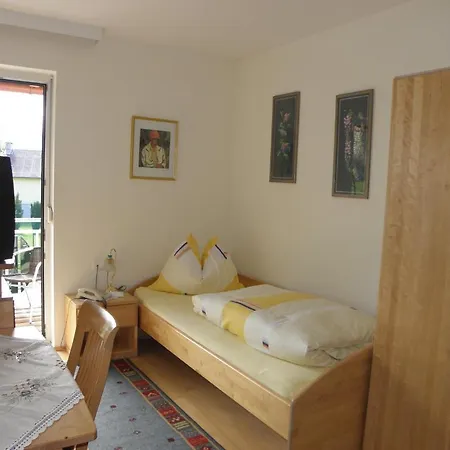 Hotel-gasthof Stoff