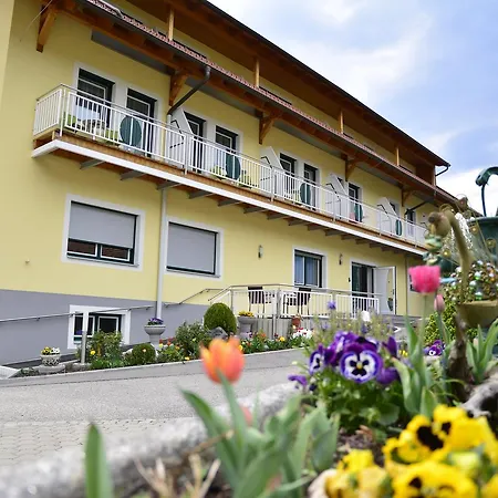 Hotel Hotel-gasthof Stoff