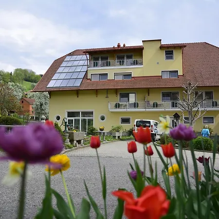 Hotel Hotel-gasthof Stoff 4*