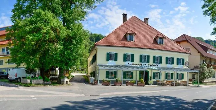 Hotel Hotel-gasthof Stoff 4*
